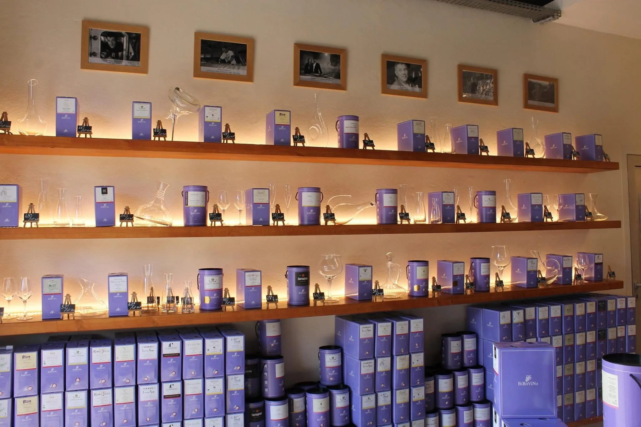 Dozen BiboVino duurzame wijnen in biologisch afbreekbare verpakking